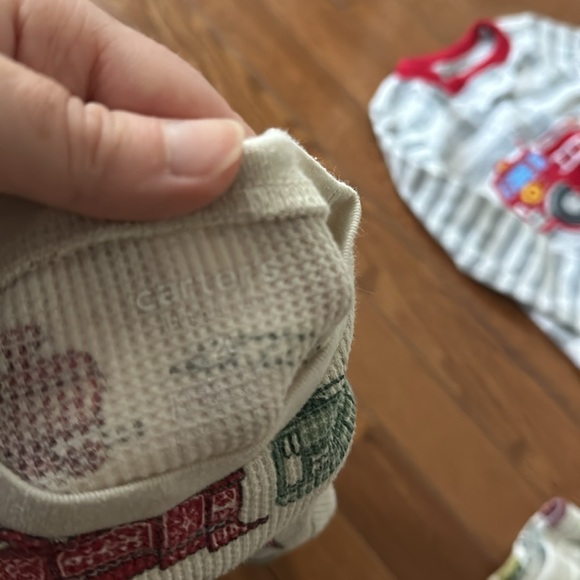 Carters Christmas pajamas, size 2T - Picture 5 of 6